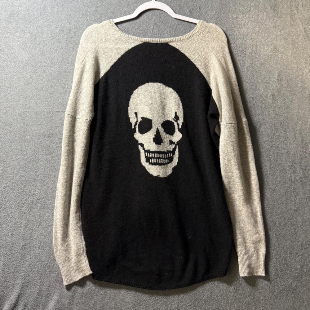 Skull Cashmere Women V-Neck Skull Intarsia Sweater Black Oatmeal Small